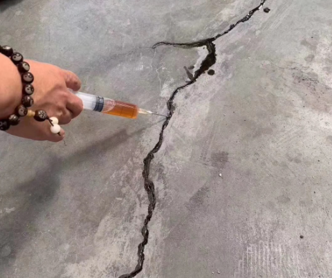 蒲城混凝土裂缝修补技术详解​